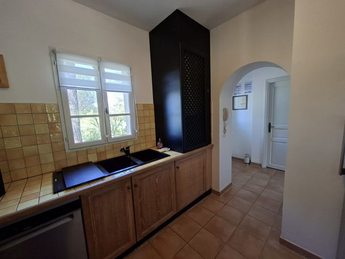 Image No.22-3 Bed House for sale
