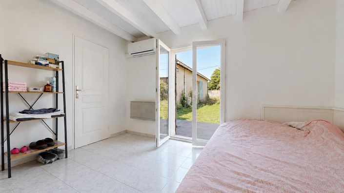 Image No.9-4 Bed House for sale