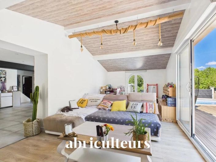 Image No.9-4 Bed House for sale