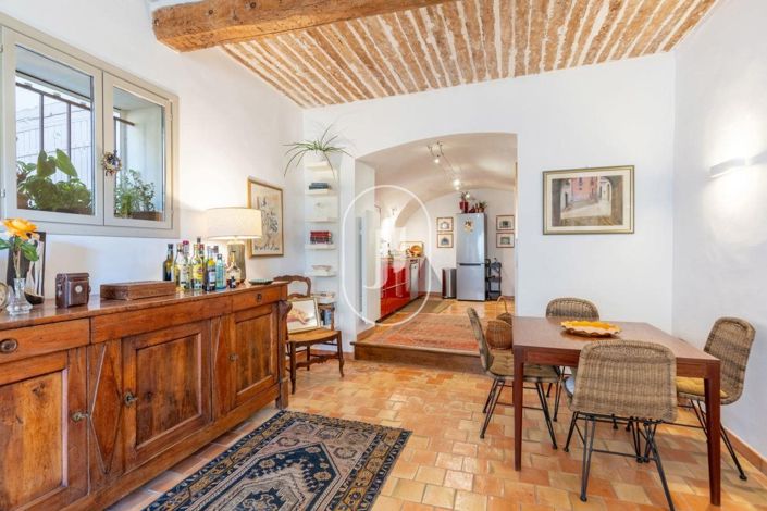 Image No.8-3 Bed House for sale