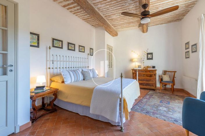 Image No.9-3 Bed House for sale