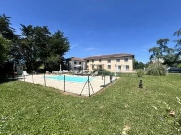 Image No.20-6 Bed House for sale