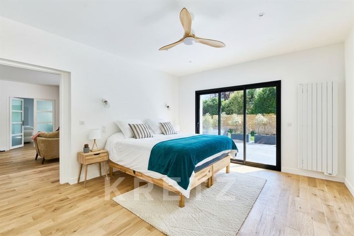 Image No.11-4 Bed House for sale