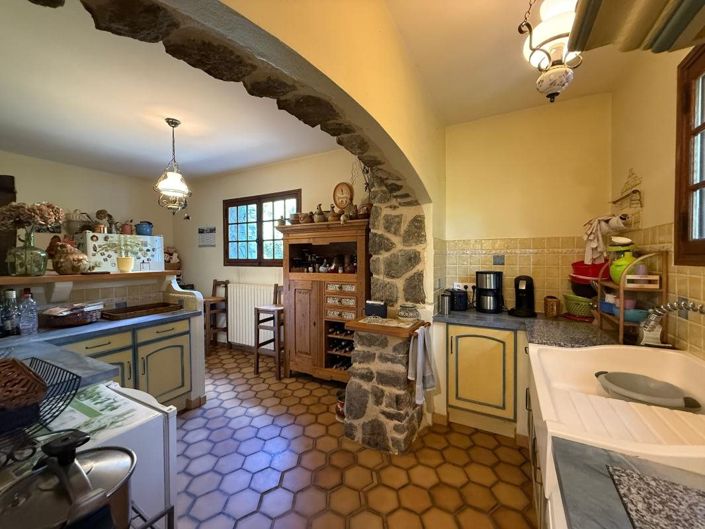 Image No.27-4 Bed House for sale