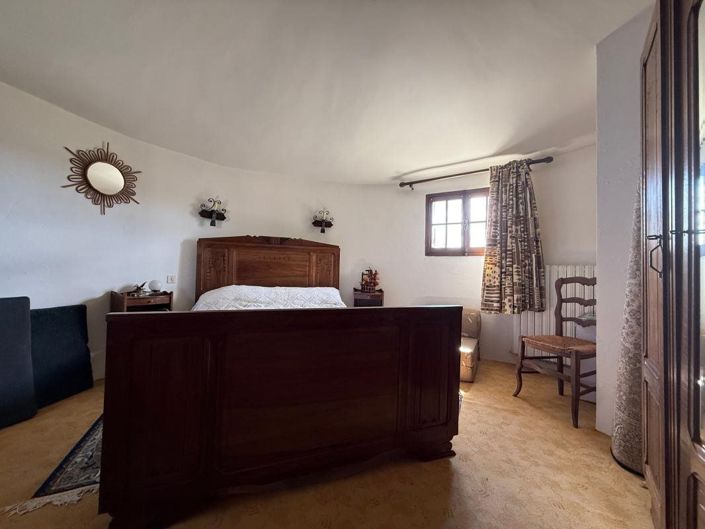 Image No.36-4 Bed House for sale