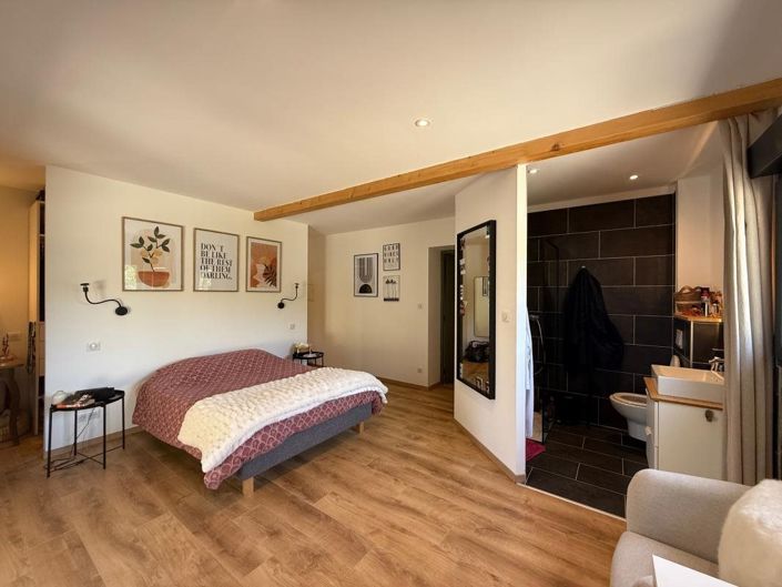 Image No.32-4 Bed House for sale