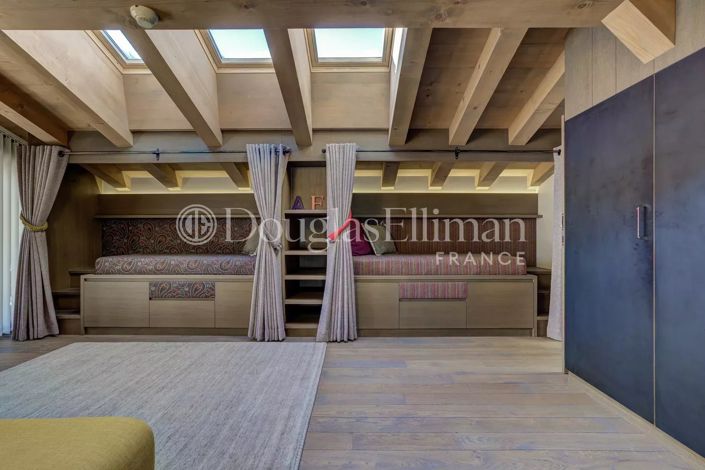 Image No.18-4 Bed House for sale