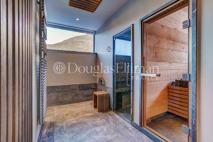 Image No.19-4 Bed House for sale