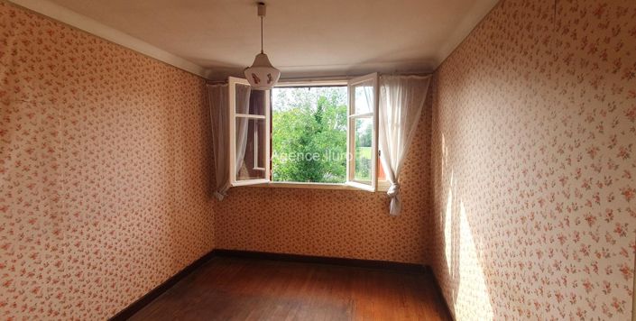 Image No.7-4 Bed House for sale