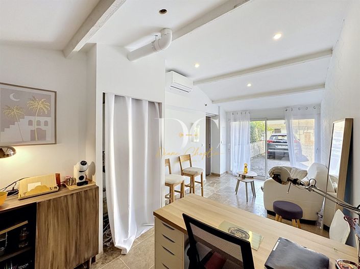 Image No.14-4 Bed House for sale