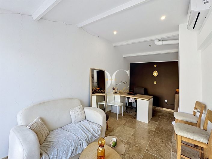 Image No.15-4 Bed House for sale