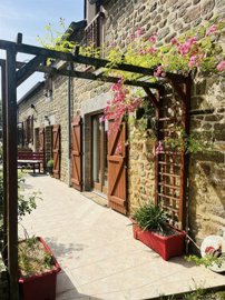 1 - Lecousse, House