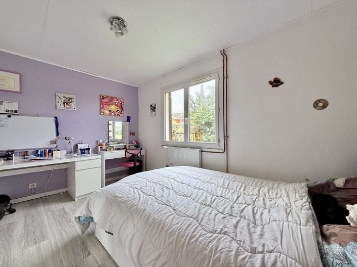 Image No.5-6 Bed House for sale