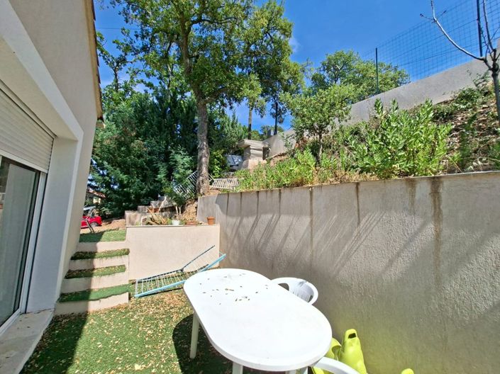 Image No.18-2 Bed House for sale