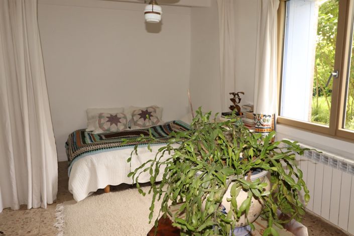 Image No.10-3 Bed House for sale