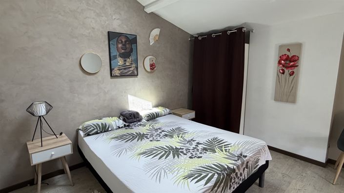 Image No.13-4 Bed House for sale