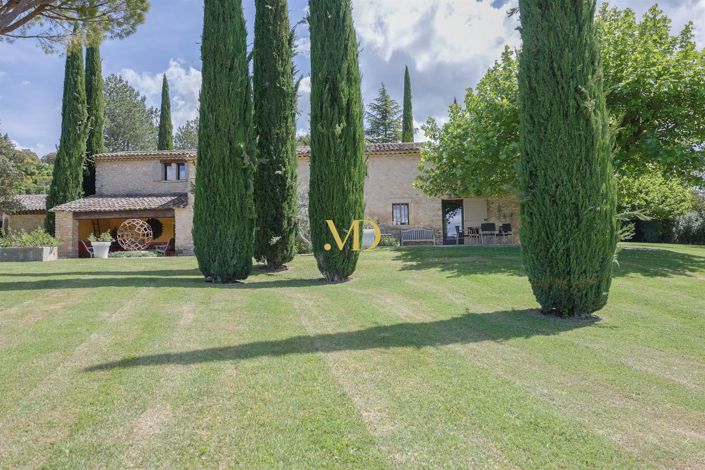 Image No.10-8 Bed House for sale