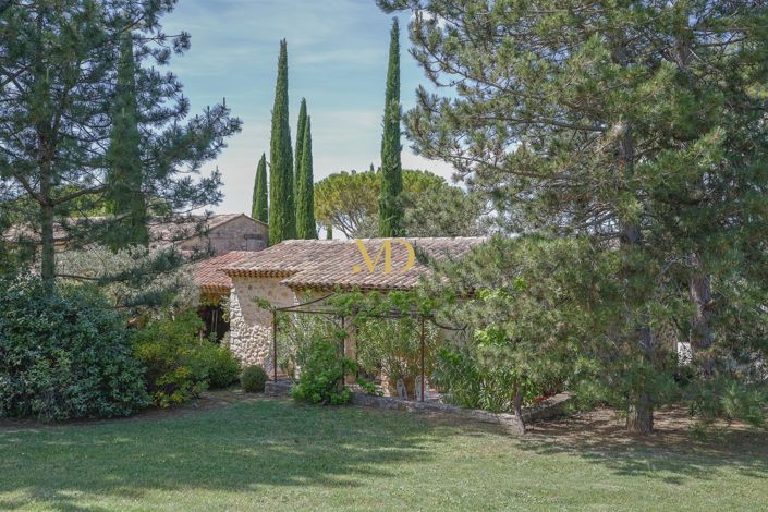 Image No.20-8 Bed House for sale