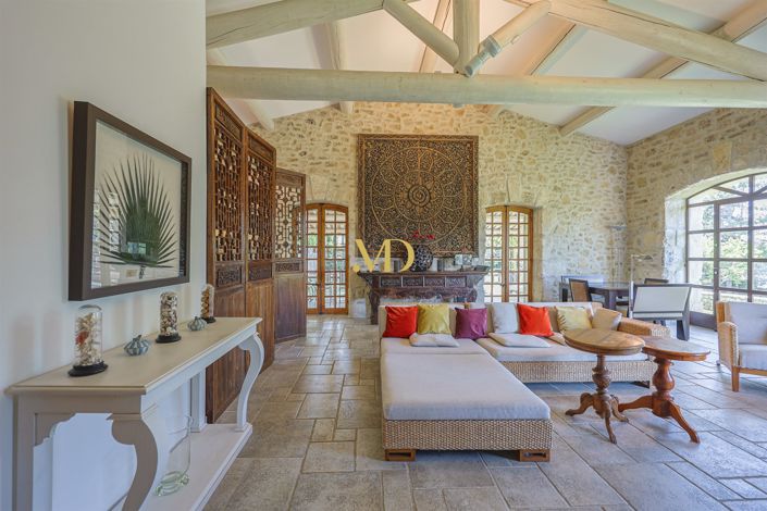 Image No.60-8 Bed House for sale