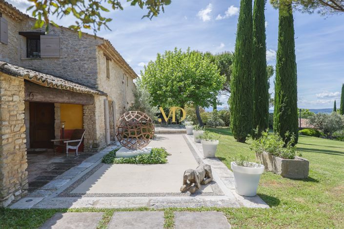 Image No.7-8 Bed House for sale