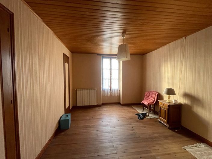 Image No.8-3 Bed House for sale
