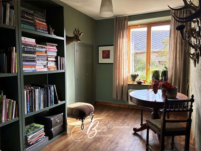 Image No.6-4 Bed House for sale