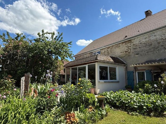 Image No.2-4 Bed House for sale
