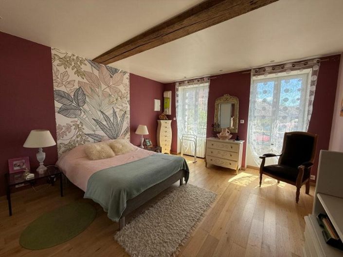 Image No.5-4 Bed House for sale