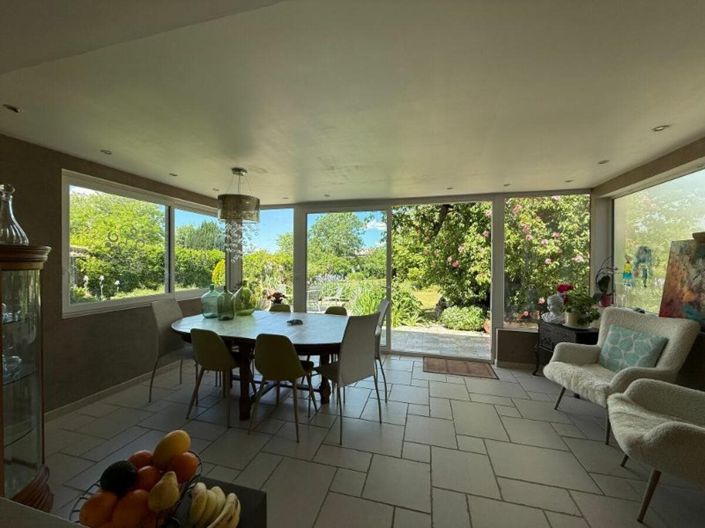 Image No.8-4 Bed House for sale
