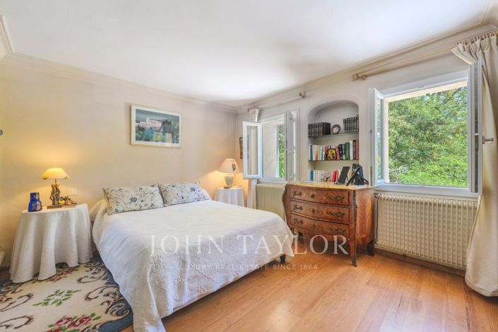 Image No.12-4 Bed House for sale