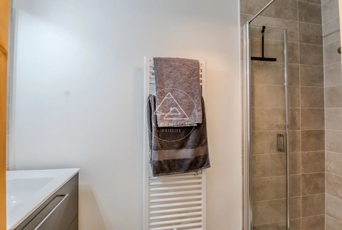 Image No.28-3 Bed Apartment for sale