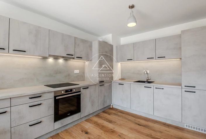Image No.8-3 Bed Apartment for sale