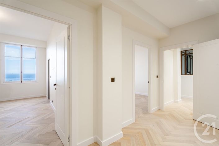 Image No.13-3 Bed Apartment for sale