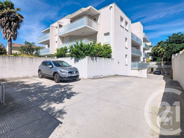Image No.17-1 Bed Apartment for sale
