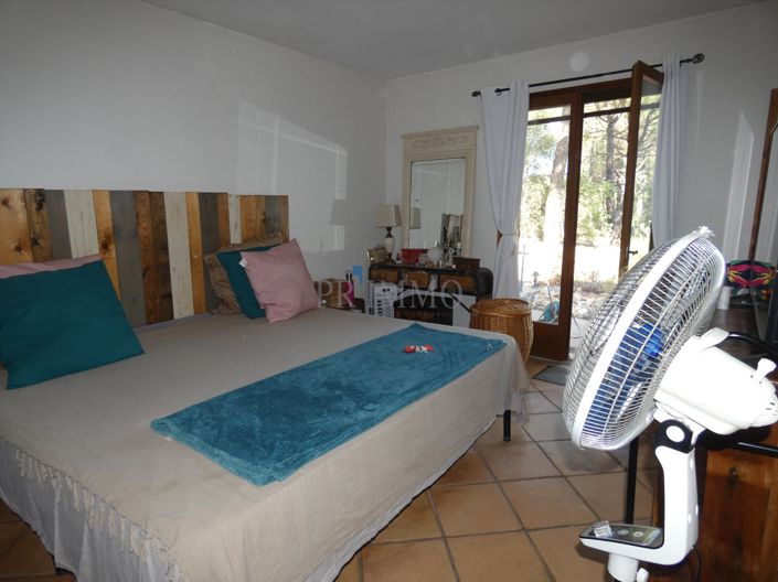 Image No.10-4 Bed House for sale