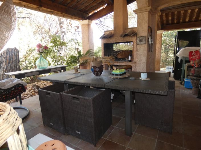 Image No.14-4 Bed House for sale
