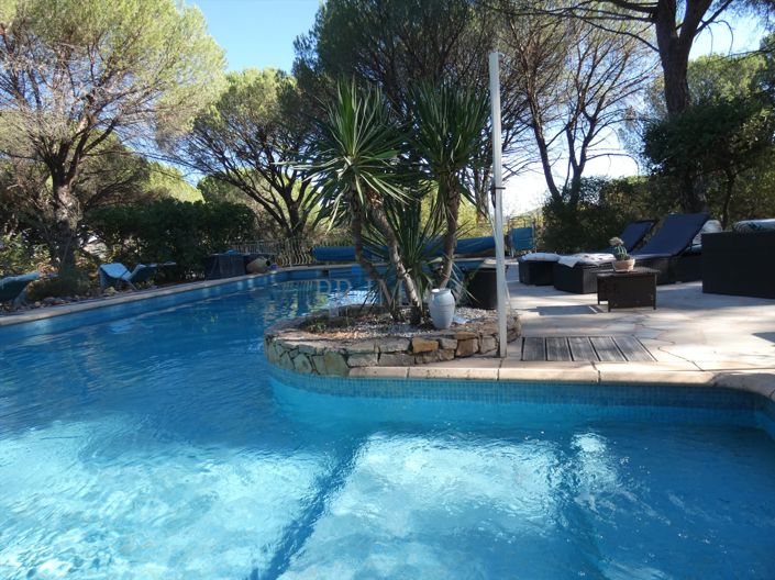 Image No.3-4 Bed House for sale