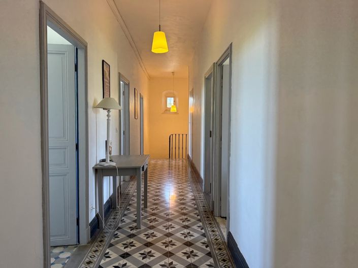 Image No.26-5 Bed House for sale
