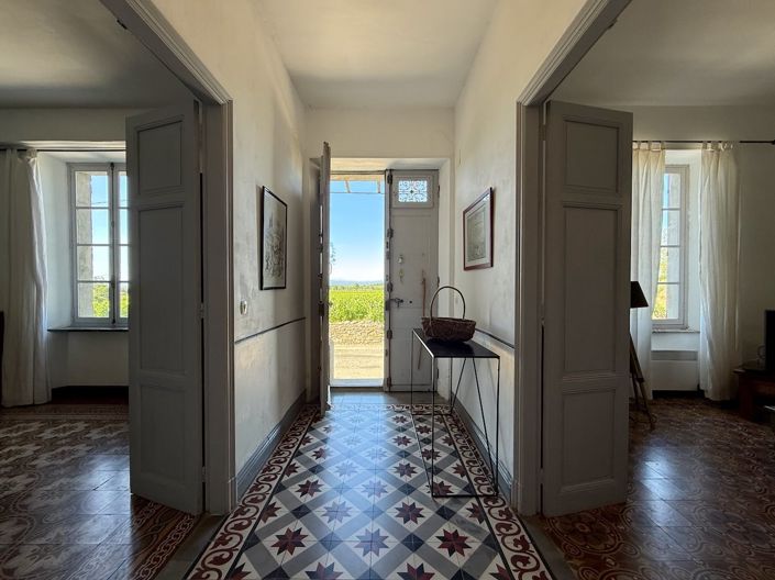 Image No.5-5 Bed House for sale
