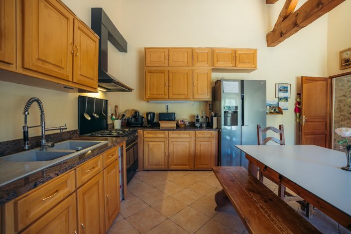 Image No.22-7 Bed Property for sale