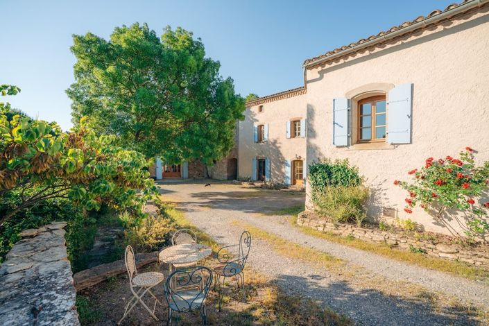 Image No.5-7 Bed Property for sale