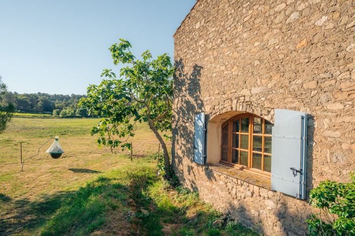Image No.8-7 Bed Property for sale