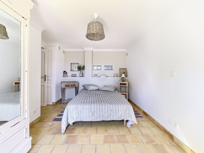 Image No.12-3 Bed House for sale