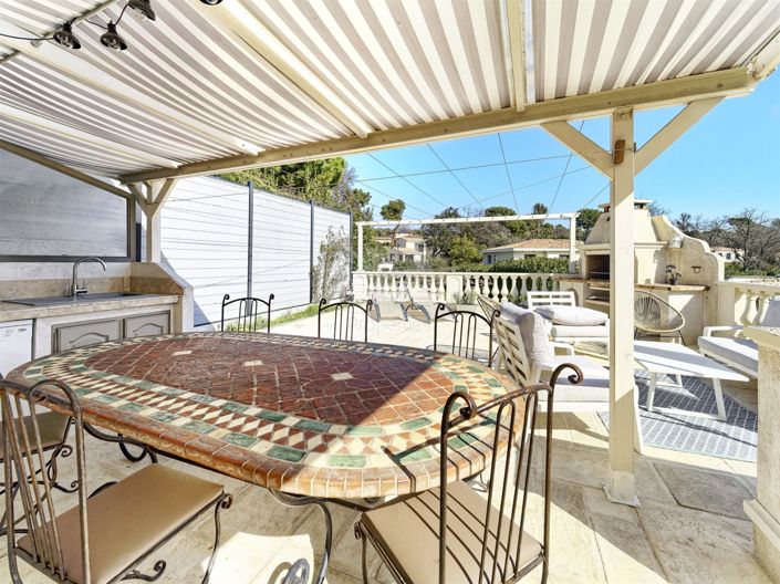 Image No.16-3 Bed House for sale