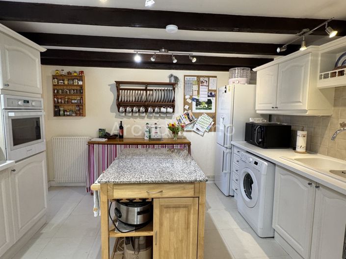 Image No.7-3 Bed House for sale
