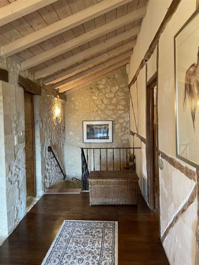 Image No.16-7 Bed House for sale