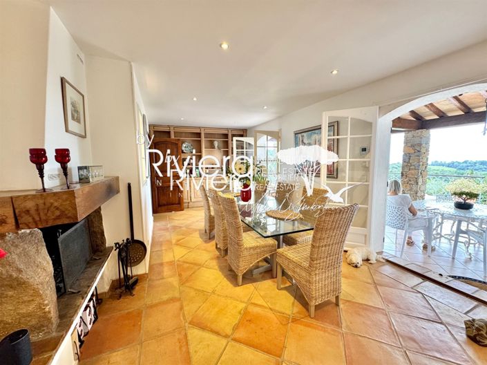 Image No.21-4 Bed House for sale