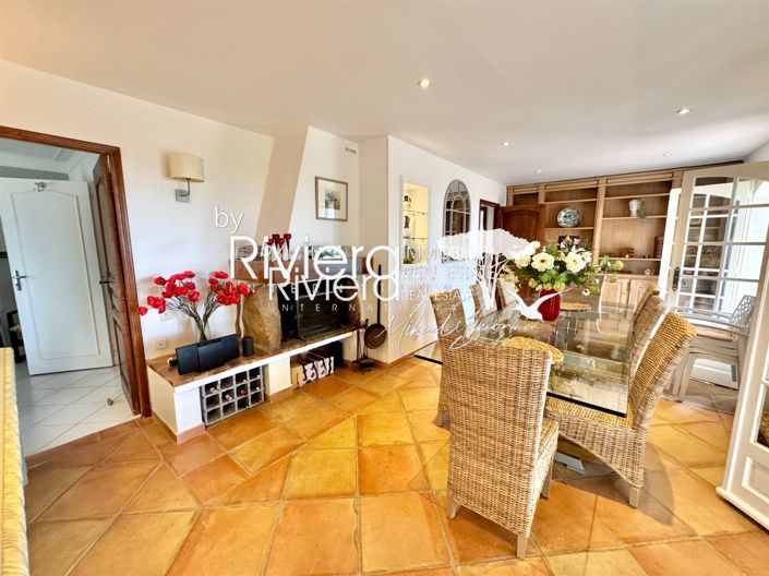 Image No.22-4 Bed House for sale