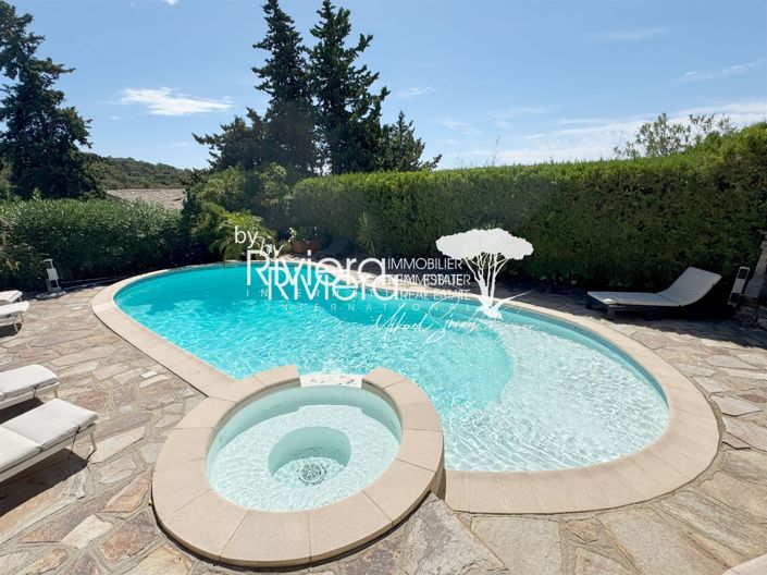 Image No.8-4 Bed House for sale