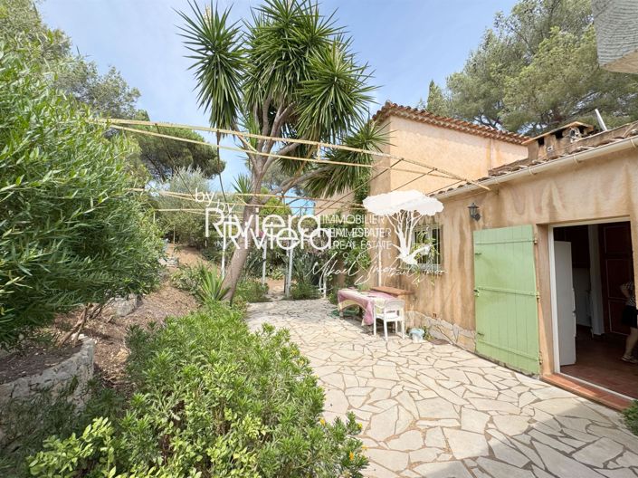 Image No.15-9 Bed House for sale